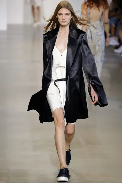 Look 24